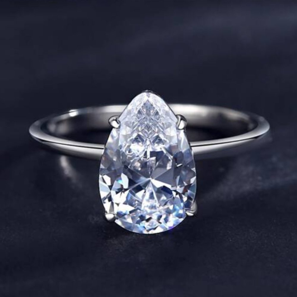 Diamond Tear Drop Sterling Silver Ring NEW dainty Valentine's Day Gift Size 7